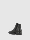 Botins Chelsea em Pele Preta
